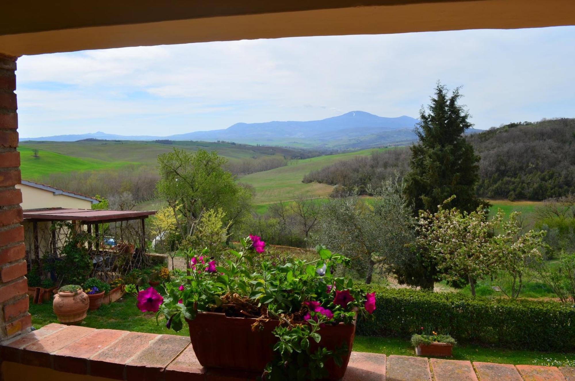 فيلا Agriturismo Poderino San Quirico dʼOrcia المظهر الخارجي الصورة